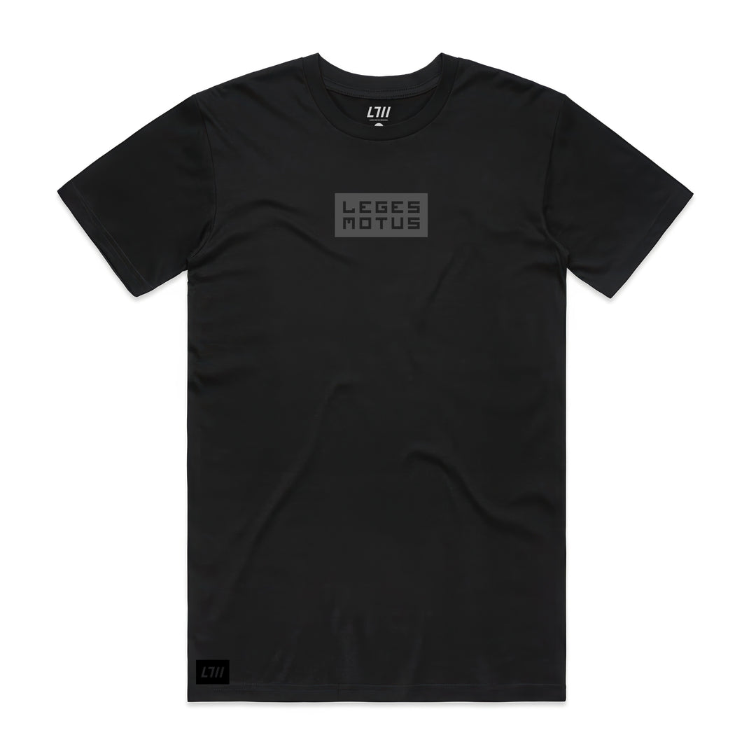 F40 black t-shirt, front view, grey Leges Motus box logo on the chest